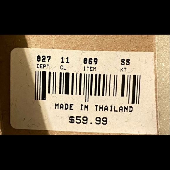 Brand new! Beautiful!! - Picture 3 of 3